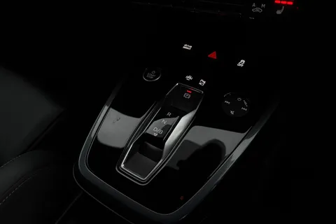 23 of 66 for Audi Q4 e-tron Q4 Sportback Black Edition 40 e-tron 150,00 kW