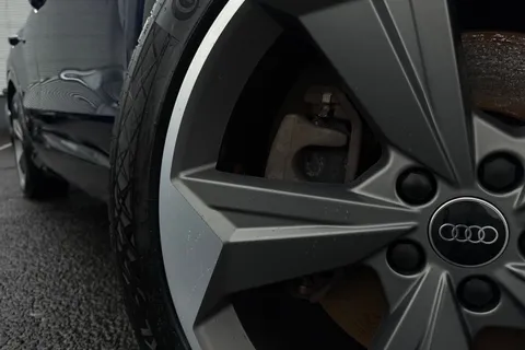 27 of 66 for Audi Q4 e-tron Q4 Sportback Black Edition 40 e-tron 150,00 kW