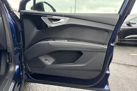 48 of 66 for Audi Q4 e-tron Q4 Sportback Black Edition 40 e-tron 150,00 kW