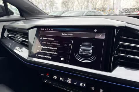 58 of 66 for Audi Q4 e-tron Q4 Sportback Black Edition 40 e-tron 150,00 kW