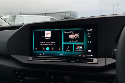 DC75MKJ Volkswagen Caddy 2.0 TDI 102PS Commerce Pro Van [Tech Pack] Thumbnail #17