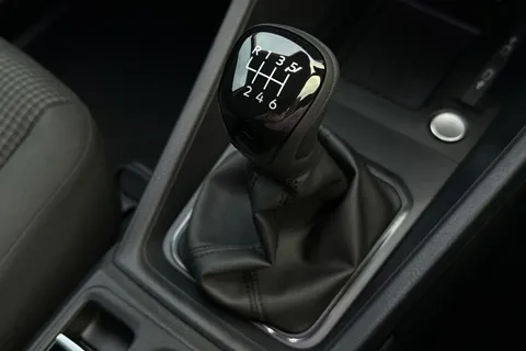 DC75MKJ Volkswagen Caddy 2.0 TDI 102PS Commerce Pro Van [Tech Pack] Thumbnail #23