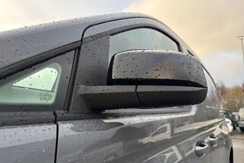 DC75MKJ Volkswagen Caddy 2.0 TDI 102PS Commerce Pro Van [Tech Pack] Thumbnail #27