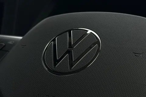 DC75MKJ Volkswagen Caddy 2.0 TDI 102PS Commerce Pro Van [Tech Pack] Thumbnail #40