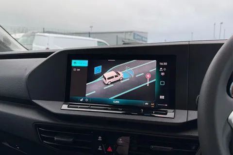 DC75MKJ Volkswagen Caddy 2.0 TDI 102PS Commerce Pro Van [Tech Pack] Thumbnail #51