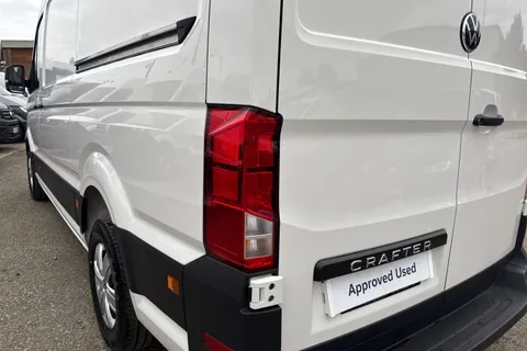 PN75MXZ Volkswagen Crafter CR35 Panel van Commerce MWB 140 PS 2.0 TDI 8sp Automatic FWD Thumbnail #7