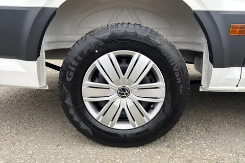 PN75MXZ Volkswagen Crafter CR35 Panel van Commerce MWB 140 PS 2.0 TDI 8sp Automatic FWD Thumbnail #10