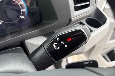 PN75MXZ Volkswagen Crafter CR35 Panel van Commerce MWB 140 PS 2.0 TDI 8sp Automatic FWD Thumbnail #22