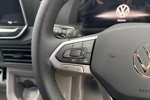 PN75MXZ Volkswagen Crafter CR35 Panel van Commerce MWB 140 PS 2.0 TDI 8sp Automatic FWD Thumbnail #33