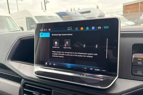 PN75MXZ Volkswagen Crafter CR35 Panel van Commerce MWB 140 PS 2.0 TDI 8sp Automatic FWD Thumbnail #42