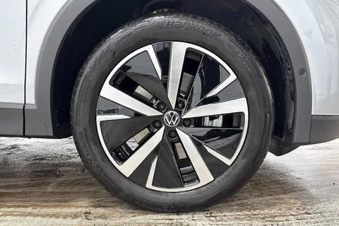 KV25NYG Volkswagen Tiguan 1.5 TSI eHybrid Elegance 5dr DSG | Area View Camera | Adaptive Cruise Contr Thumbnail #6