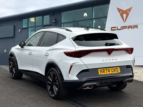 KR74UXS CUPRA Formentor 1.5 eHybrid 204 V3 5dr DSG Thumbnail #2