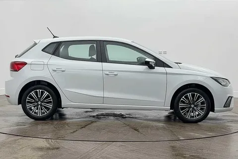 KM75MHK SEAT Ibiza 1.0 TSI 95 SE Technology 5dr **DELIVERY MILEAGE** Thumbnail #4