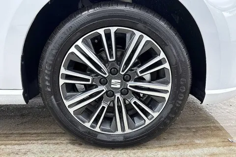 KM75MHK SEAT Ibiza 1.0 TSI 95 SE Technology 5dr **DELIVERY MILEAGE** Thumbnail #5