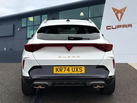 KR74UXS CUPRA Formentor 1.5 eHybrid 204 V3 5dr DSG Thumbnail #4