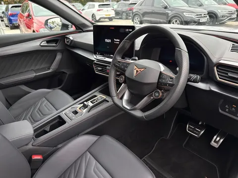 KR74UXS CUPRA Formentor 1.5 eHybrid 204 V3 5dr DSG Thumbnail #8