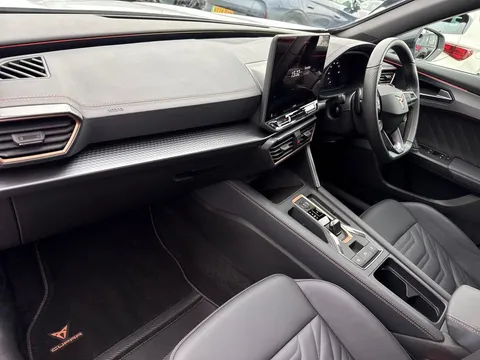 KR74UXS CUPRA Formentor 1.5 eHybrid 204 V3 5dr DSG Thumbnail #9