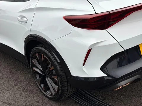 KR74UXS CUPRA Formentor 1.5 eHybrid 204 V3 5dr DSG Thumbnail #16