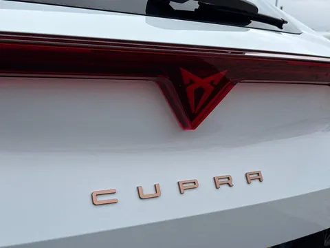 KR74UXS CUPRA Formentor 1.5 eHybrid 204 V3 5dr DSG Thumbnail #25