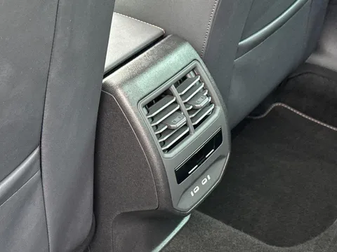 KR74UXS CUPRA Formentor 1.5 eHybrid 204 V3 5dr DSG Thumbnail #32