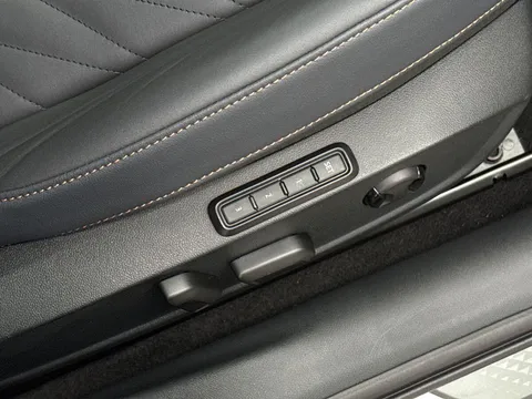 KR74UXS CUPRA Formentor 1.5 eHybrid 204 V3 5dr DSG Thumbnail #35