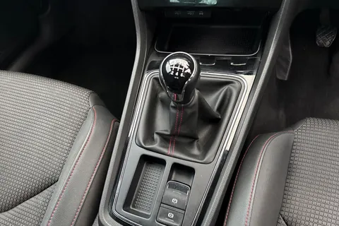 23 of 52 for SEAT Leon 1.4 TSI FR Technology Euro 6 (s/s) 5dr