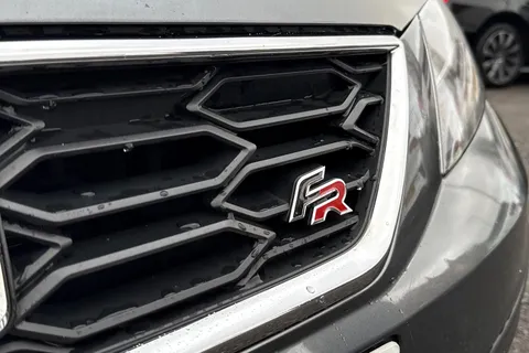 26 of 52 for SEAT Leon 1.4 TSI FR Technology Euro 6 (s/s) 5dr