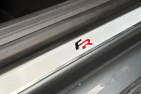 29 of 52 for SEAT Leon 1.4 TSI FR Technology Euro 6 (s/s) 5dr