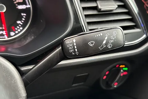 38 of 52 for SEAT Leon 1.4 TSI FR Technology Euro 6 (s/s) 5dr