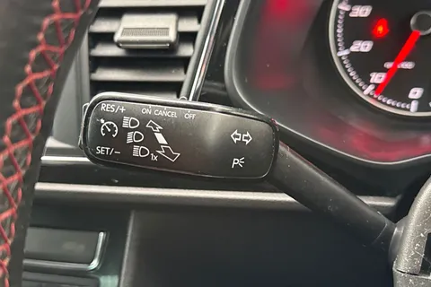 40 of 52 for SEAT Leon 1.4 TSI FR Technology Euro 6 (s/s) 5dr