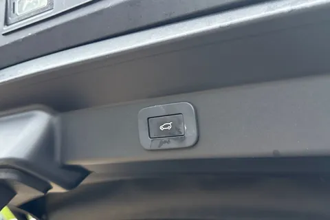 KT74XZS Land Rover Range Rover Sport 3.0 D300 Dynamic SE 5dr Thumbnail #41