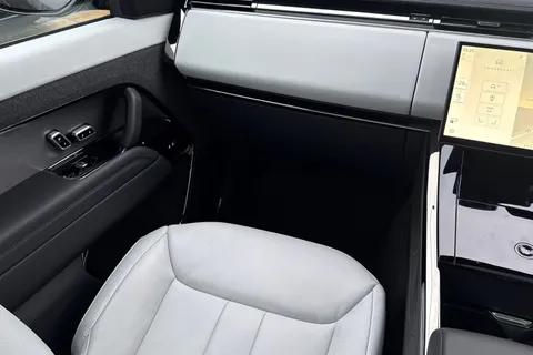 KT74XZS Land Rover Range Rover Sport 3.0 D300 Dynamic SE 5dr Thumbnail #47