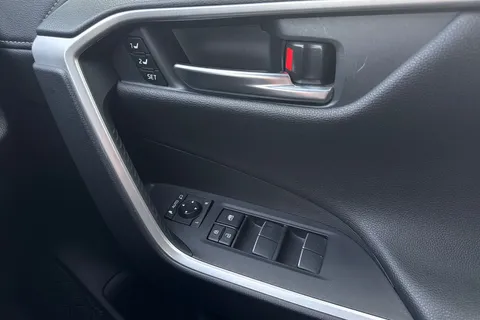 BP71HHM Toyota Rav4 2.5 VVT-h Excel CVT 4WD Euro 6 (s/s) 5dr Thumbnail #19