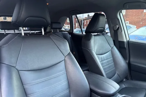 BP71HHM Toyota Rav4 2.5 VVT-h Excel CVT 4WD Euro 6 (s/s) 5dr Thumbnail #22