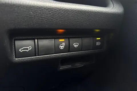 BP71HHM Toyota Rav4 2.5 VVT-h Excel CVT 4WD Euro 6 (s/s) 5dr Thumbnail #40