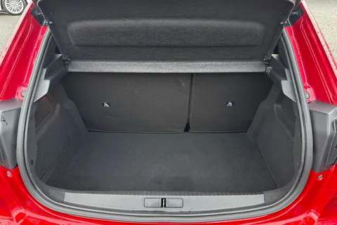 PE20LTY PEUGEOT 208 1.2 PureTech GT Line EAT Euro 6 (s/s) 5dr Thumbnail #8