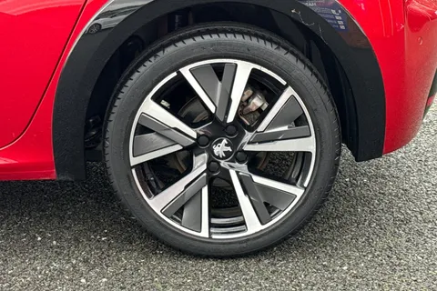 PE20LTY PEUGEOT 208 1.2 PureTech GT Line EAT Euro 6 (s/s) 5dr Thumbnail #13