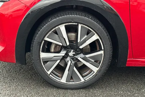 PE20LTY PEUGEOT 208 1.2 PureTech GT Line EAT Euro 6 (s/s) 5dr Thumbnail #14