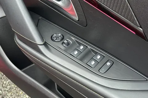 PE20LTY PEUGEOT 208 1.2 PureTech GT Line EAT Euro 6 (s/s) 5dr Thumbnail #22