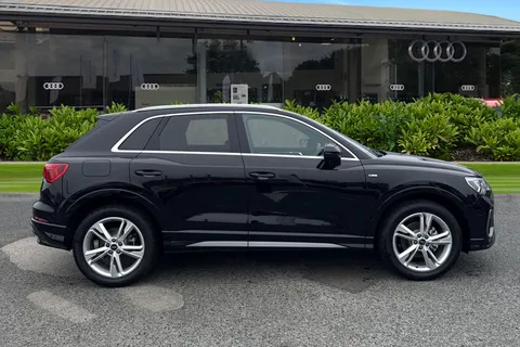 3 of 65 for Audi Q3 2.0 TDI 35 S line S Tronic Euro 6 (s/s) 5dr