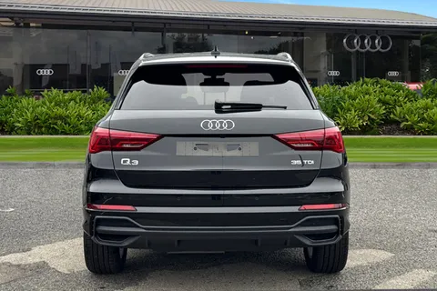 4 of 65 for Audi Q3 2.0 TDI 35 S line S Tronic Euro 6 (s/s) 5dr