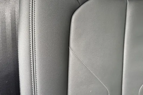 40 of 65 for Audi Q3 2.0 TDI 35 S line S Tronic Euro 6 (s/s) 5dr