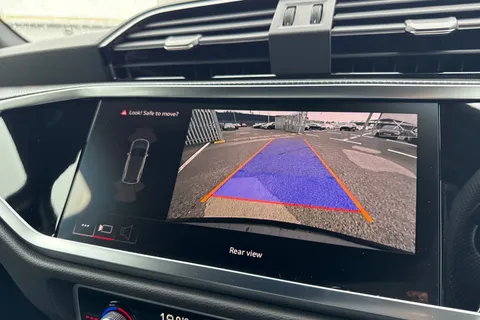 54 of 65 for Audi Q3 2.0 TDI 35 S line S Tronic Euro 6 (s/s) 5dr