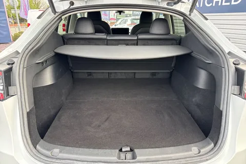 MA72RKZ Tesla Model Y (Dual Motor) Long Range Auto 4WDE 5dr Thumbnail #8