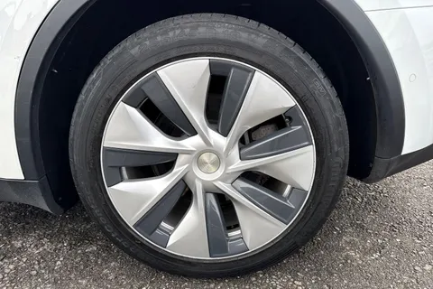 MA72RKZ Tesla Model Y (Dual Motor) Long Range Auto 4WDE 5dr Thumbnail #12