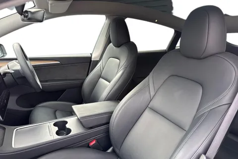 MA72RKZ Tesla Model Y (Dual Motor) Long Range Auto 4WDE 5dr Thumbnail #17