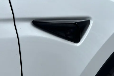 MA72RKZ Tesla Model Y (Dual Motor) Long Range Auto 4WDE 5dr Thumbnail #28