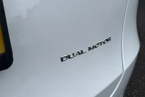 MA72RKZ Tesla Model Y (Dual Motor) Long Range Auto 4WDE 5dr Thumbnail #34