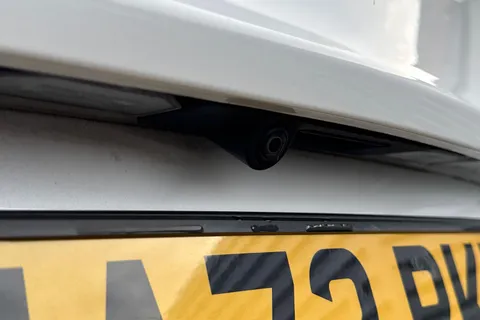 MA72RKZ Tesla Model Y (Dual Motor) Long Range Auto 4WDE 5dr Thumbnail #35