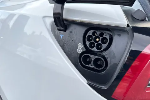 MA72RKZ Tesla Model Y (Dual Motor) Long Range Auto 4WDE 5dr Thumbnail #38